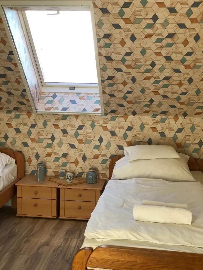 Szekely Fogado Self Check In Hotel Guesthouse Tunyogmatolcs ภายนอก รูปภาพ