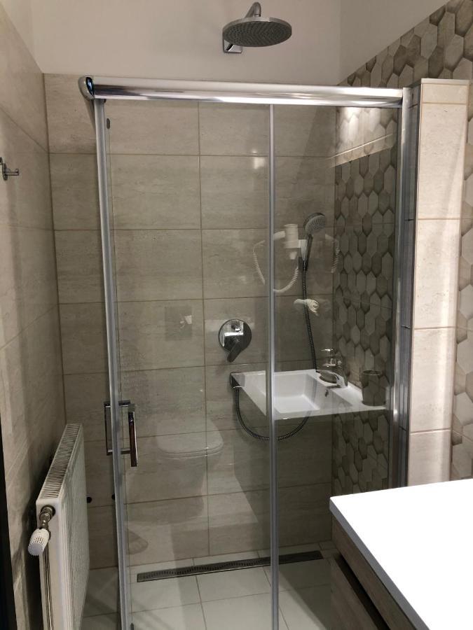 Szekely Fogado Self Check In Hotel Guesthouse Tunyogmatolcs ภายนอก รูปภาพ