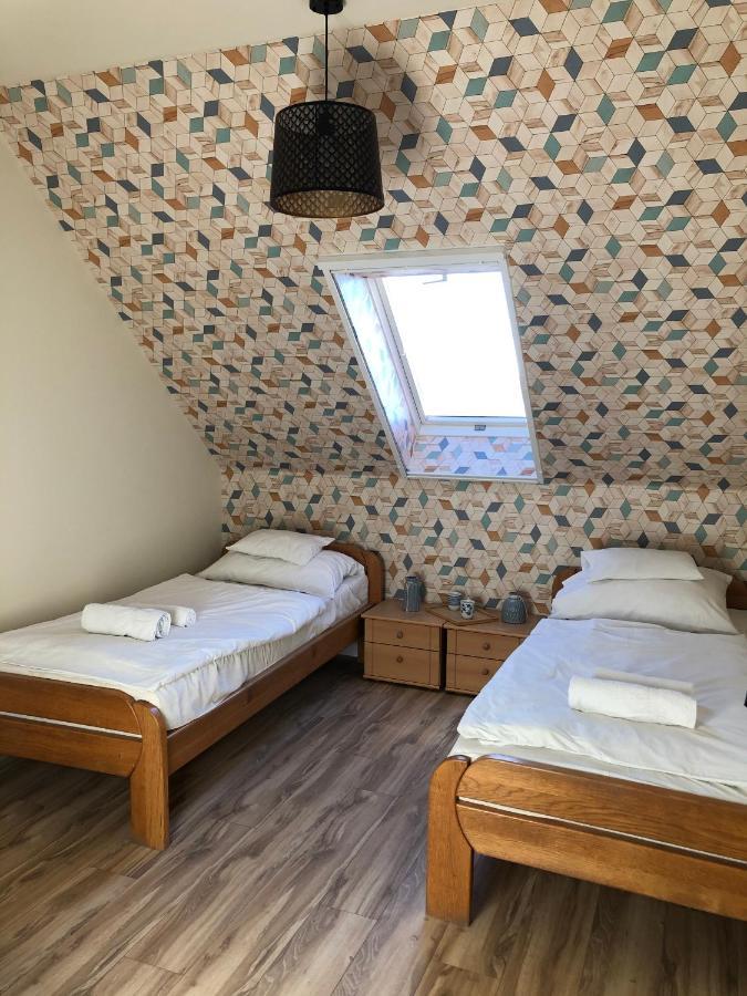 Szekely Fogado Self Check In Hotel Guesthouse Tunyogmatolcs ภายนอก รูปภาพ