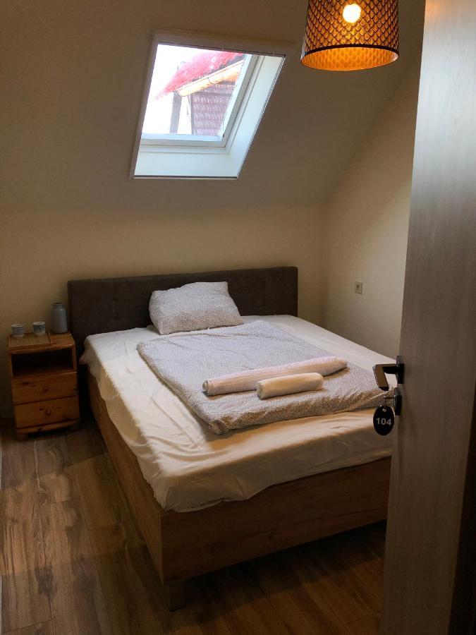 Szekely Fogado Self Check In Hotel Guesthouse Tunyogmatolcs ภายนอก รูปภาพ